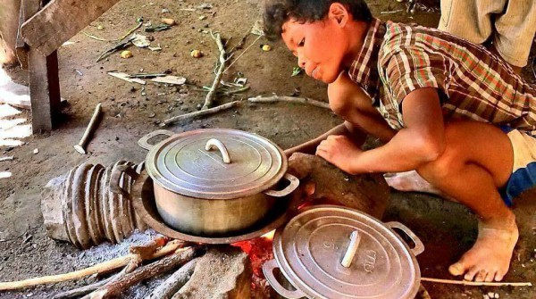 ដំណើរកំសាន្តនៅអារ៉ែងកម្ពុជា